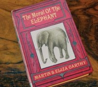 Carthy Martin & Eliza Carthy - Moral Of The Elephant i gruppen CD / Elektroniskt,World Music hos Bengans Skivbutik AB (1045206)