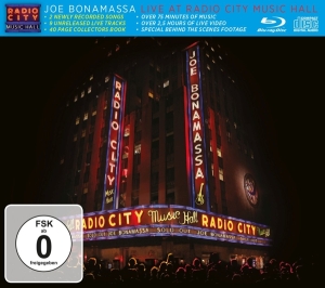 Joe Bonamassa - Live At Radio City Music Hall i gruppen MUSIK / CD+Blu-ray / Blues,Jazz,Pop-Rock hos Bengans Skivbutik AB (1531278)
