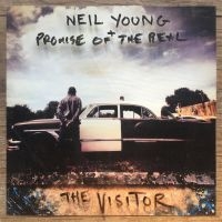 NEIL YOUNG + PROMISE OF THE RE - THE VISITOR i gruppen VI TIPSAR / Julklappstips CD hos Bengans Skivbutik AB (2878470)