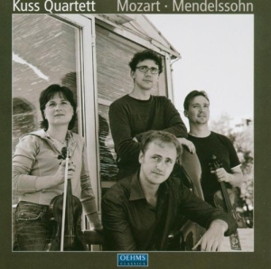 Mozart /Mendelssohn - String Quartets i gruppen Externt_Lager / Naxoslager hos Bengans Skivbutik AB (3187317)