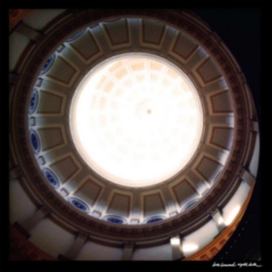 Loch Lomond - Night Bats/White Dresses i gruppen VINYL / Pop-Rock hos Bengans Skivbutik AB (3217518)