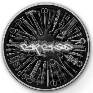 Carcass - Tools Pin Badge i gruppen MERCHANDISE hos Bengans Skivbutik AB (5537285)