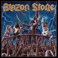 Blazon Stone - Live In The Dark i gruppen VI TIPSAR / Fredagsreleaser / Fredag den 7:e Juni 2024 hos Bengans Skivbutik AB (5538943)
