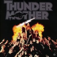 Thundermother - Heat Wave (With Bonus Tracks) i gruppen VI TIPSAR / Startsida - CD Nyheter & Kommande hos Bengans Skivbutik AB (5559209)