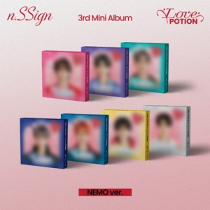 n.SSign - Love Potion (Nemo Ver.) (Random Ver.) i gruppen MERCHANDISE / Merch+Code / Kommande / K-Pop hos Bengans Skivbutik AB (5576970)