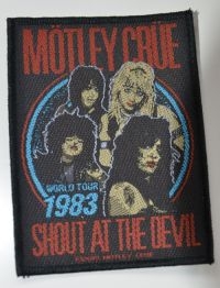 Motley Crue - Patch Shout At The Devil (7,7 X 10, i gruppen MERCHANDISE / Accessoarer / Hårdrock hos Bengans Skivbutik AB (5577333)