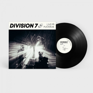 Division 7 - Hundhuvudet Rullar (Live På Pustervik) i gruppen VINYL / Kommande / Pop-Rock hos Bengans Skivbutik AB (5578186)