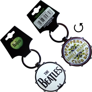 Beatles - Drop T/Sgt Pepper Drum Double-Sided Keychain i gruppen MERCHANDISE / Nyckelring / Pop-Rock hos Bengans Skivbutik AB (5583877)